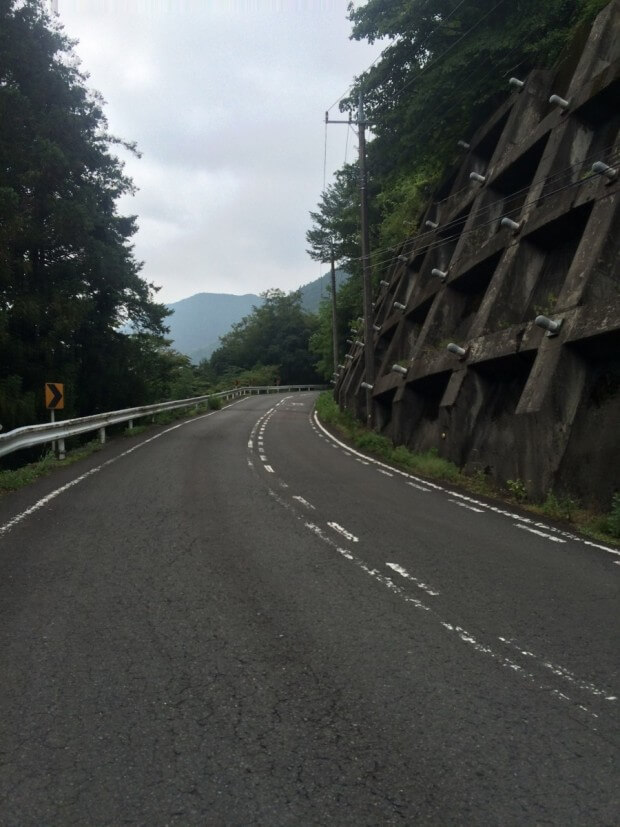 奥武蔵グリーンラインライド_名栗湖急勾配区間2